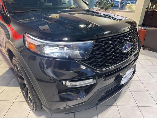 Agate Black Metallic 2023 Ford Explorer ST