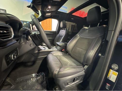 Agate Black Metallic 2023 Ford Explorer ST
