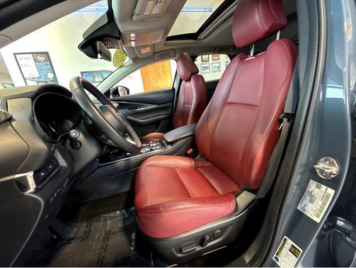 Polymetal Gray Metallic 2025 Mazda CX-30 2.5 S Carbon Edition