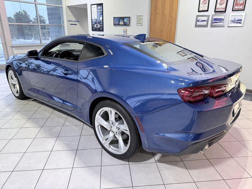 2023 Chevrolet Camaro RWD Coupe LT1