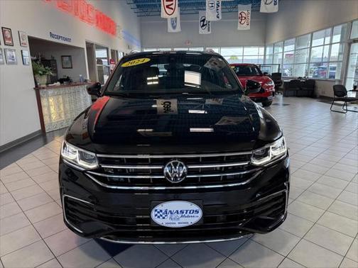 2024 Volkswagen Tiguan 2.0T SEL R-Line 4MOTION