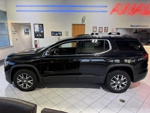 2023 GMC Acadia AWD SLE