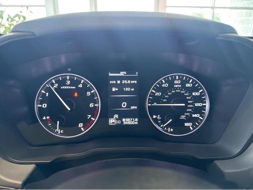 Crystal White Pearl 2024 Subaru Crosstrek Premium