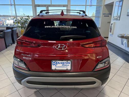 2022 Hyundai KONA SEL
