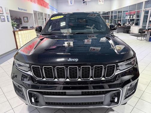 2023 Jeep Grand Cherokee Overland