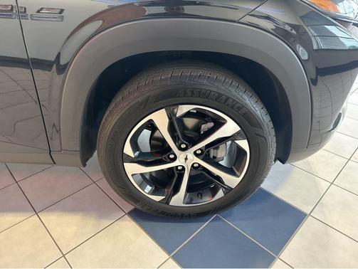 Mosaic Black Metallic 2025 Chevrolet Trax FWD 1RS