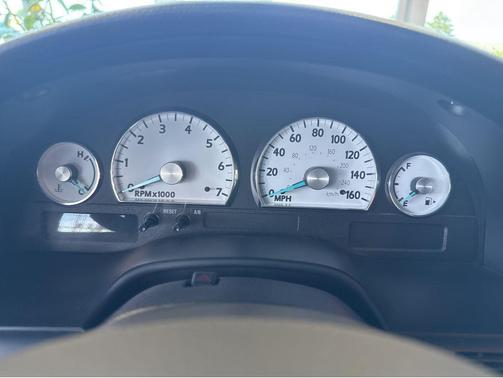 Cashmere Tri-Coat Clearcoat Metallic 2005 Ford Thunderbird 50th Anniversary