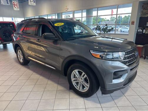 Carbonized Gray Metallic 2022 Ford Explorer XLT
