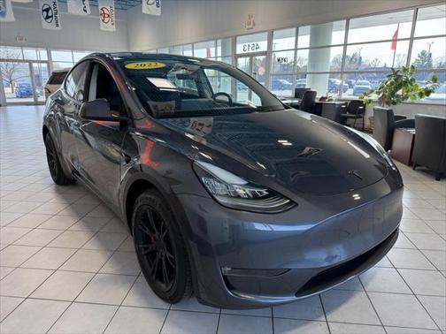 2022 Tesla Model Y Long Range Dual Motor All-Wheel Drive