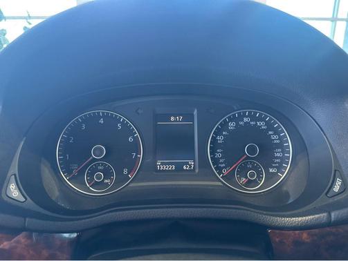 Tungsten Silver Metallic 2013 Volkswagen Passat 2.5 SEL Premium