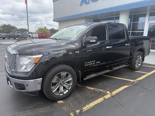 2018 Nissan Titan SV