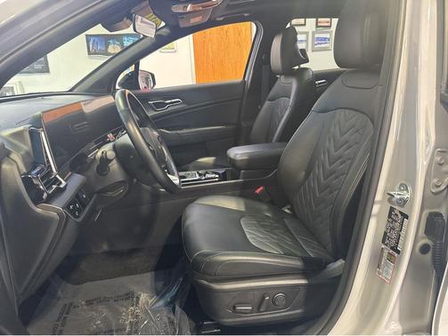 Wolf Gray 2024 Kia Sportage X-Line