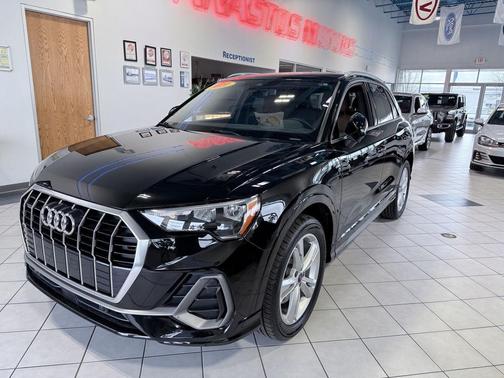 2021 Audi Q3 45 S line Premium