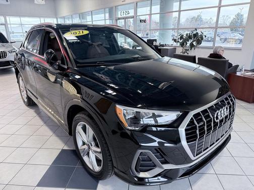 2021 Audi Q3 45 S line Premium