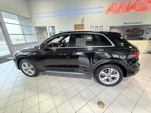2021 Audi Q3 45 S line Premium