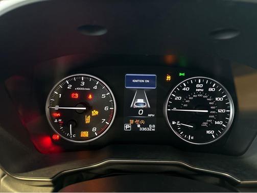 Crystal White Pearl 2025 Subaru Outback Onyx Edition