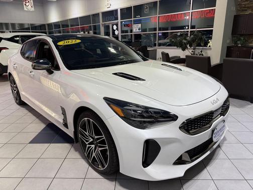 2022 Kia Stinger GT1