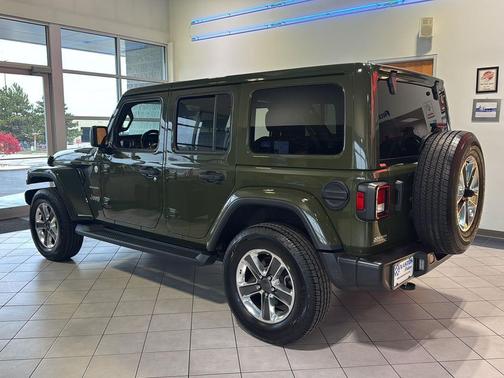 2021 Jeep Wrangler Unlimited Sahara