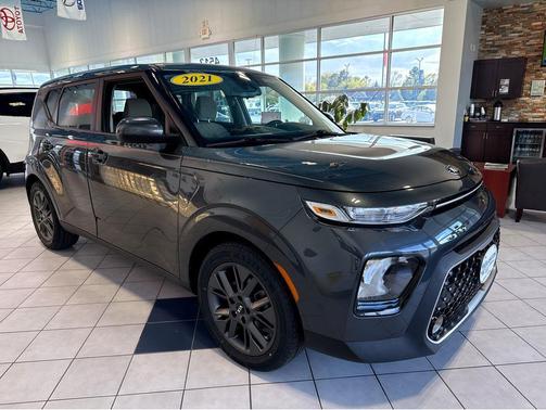 Gravity Gray 2021 Kia Soul EX