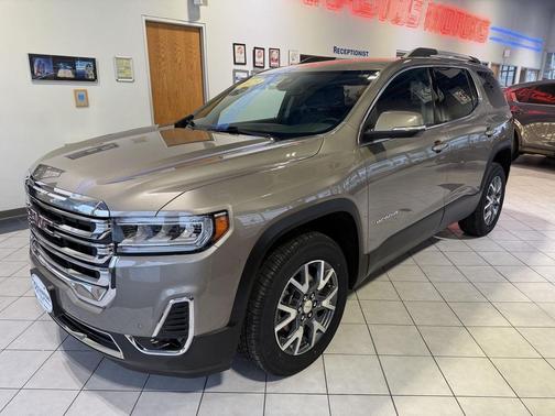 2023 GMC Acadia AWD SLT