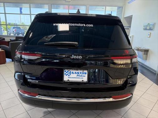 2022 Jeep Grand Cherokee 4xe Base