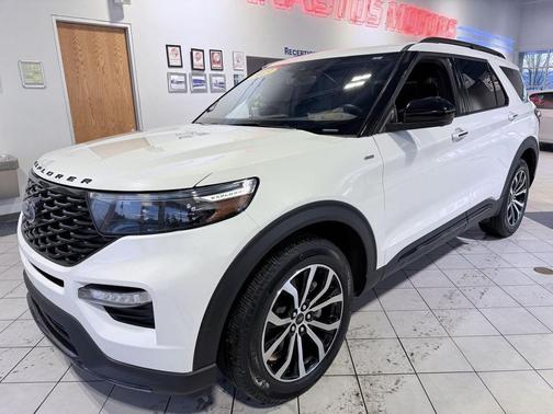 2023 Ford Explorer ST-Line