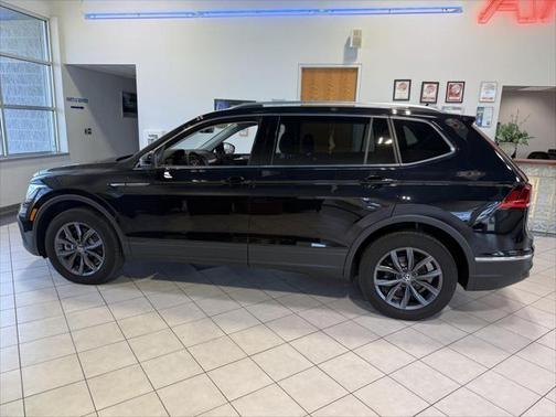 2022 Volkswagen Tiguan 2.0T SE 4MOTION