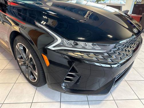 Ebony Black 2021 Kia K5 EX