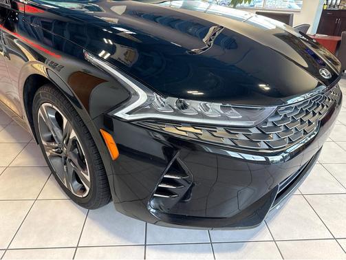 Ebony Black 2021 Kia K5 EX