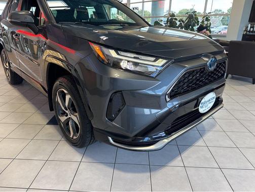 Magnetic Gray Metallic 2023 Toyota RAV4 Prime SE
