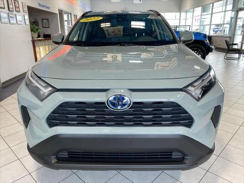 2022 Toyota RAV4 Hybrid XLE