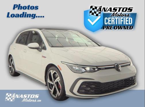 Opal White Pearl 2024 Volkswagen Golf GTI 2.0T SE DSG