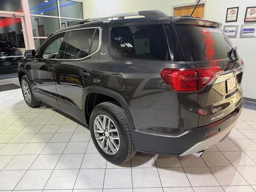 2017 GMC Acadia SLE-2