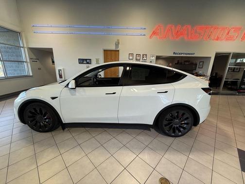 2023 Tesla Model Y Performance Dual Motor All-Wheel Drive