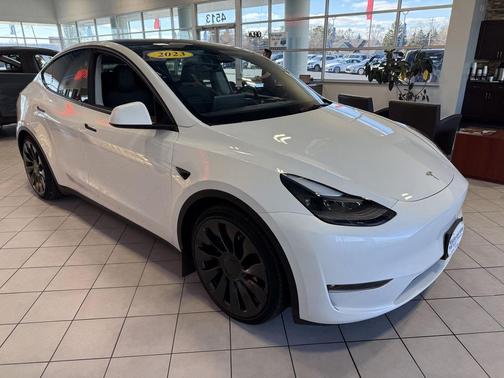 2023 Tesla Model Y Performance Dual Motor All-Wheel Drive