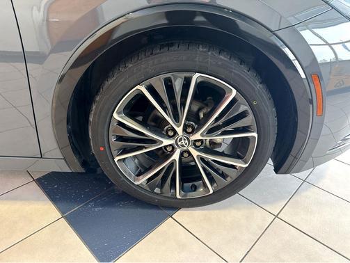 2024 Toyota Prius XLE