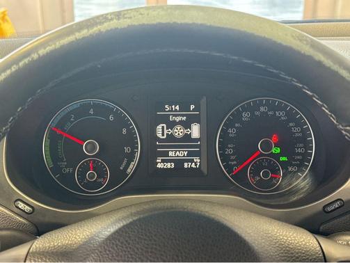 Frost Silver 2013 Volkswagen Jetta Hybrid SE