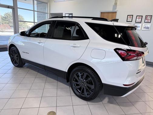 2022 Chevrolet Equinox AWD RS