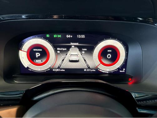 2023 Nissan Pathfinder Platinum 4WD