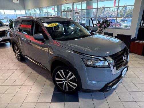 2023 Nissan Pathfinder Platinum 4WD