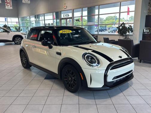 2023 MINI Hardtop Cooper
