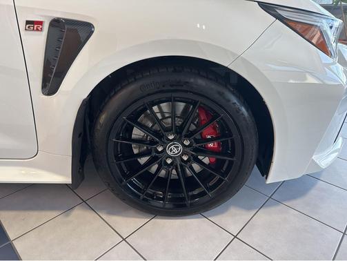 Ice Cap 2023 Toyota GR Corolla Core