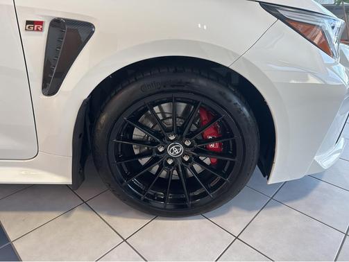 Ice Cap 2023 Toyota GR Corolla Core
