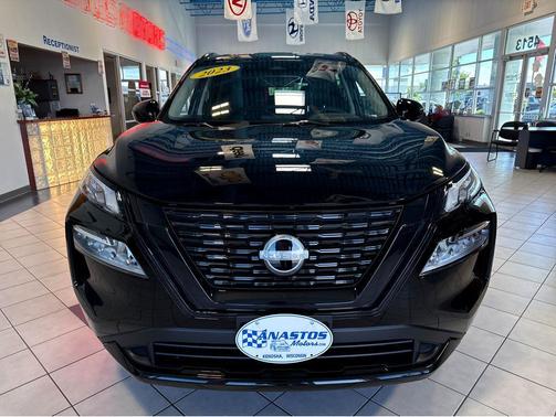 Super Black 2023 Nissan Rogue SV