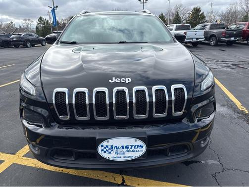 Diamond Black Crystal Pearlcoat 2018 Jeep Cherokee Latitude