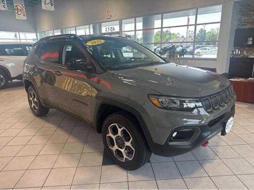 Sting-Gray Clearcoat 2022 Jeep Compass Trailhawk
