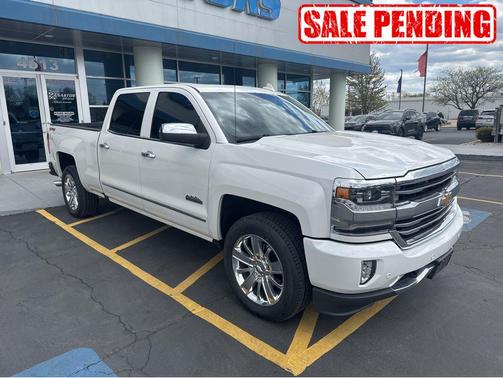 Iridescent Pearl Tricoat 2017 Chevrolet Silverado 1500 High Country