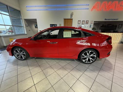 2019 Honda Civic Touring