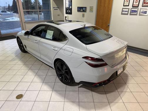 2023 Genesis G70 2.0T AWD