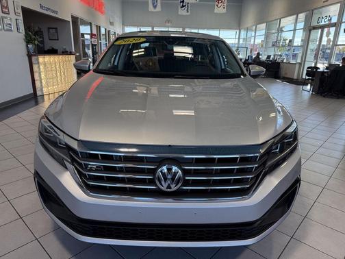 2020 Volkswagen Passat 2.0T R-Line